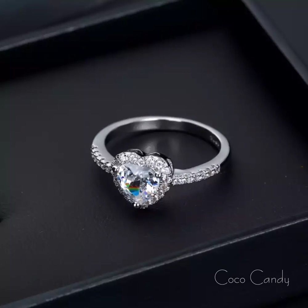 🆕Heart Shaped Crystal Ring - Picture 3 of 7